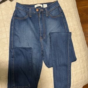 High waisted blue jeans stretchy  size 5 (w26)